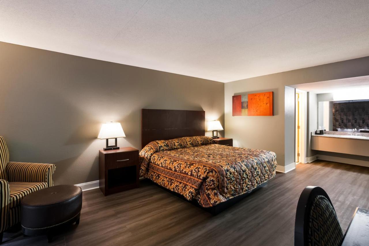 Knights Inn Fayetteville - Fort Bragg Extérieur photo