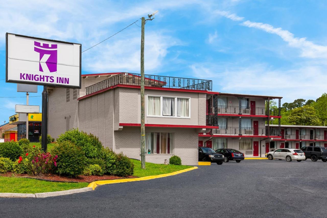 Knights Inn Fayetteville - Fort Bragg Extérieur photo