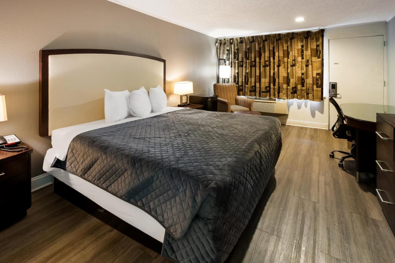 Knights Inn Fayetteville - Fort Bragg Extérieur photo