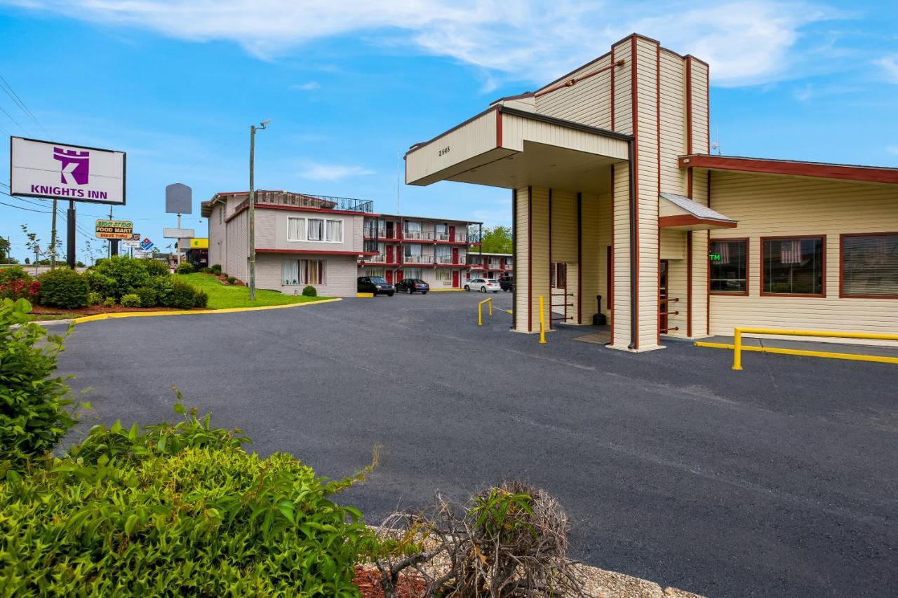 Knights Inn Fayetteville - Fort Bragg Extérieur photo